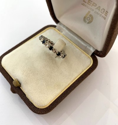 Amerikanischer Ehering aus Diamanten und Saphiren