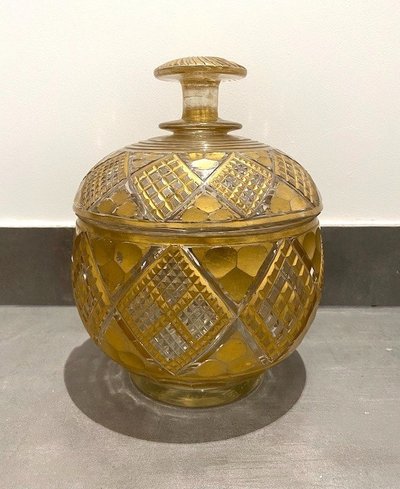 Crystal punch bowl and lid
