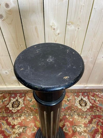 Column - blackened wood seal Napoleon III