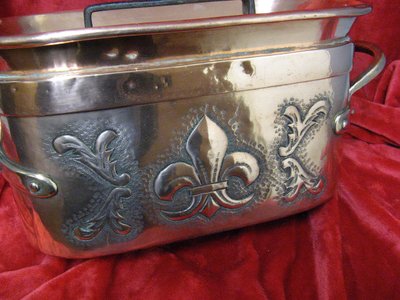Daubière Braisière Aus Kupfer XVIII. Jahrhundert. Fleur De Lys. Krone.