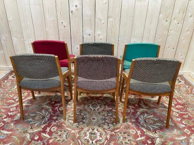 Suite von 6 1950 Stühlen in soliden Buchen