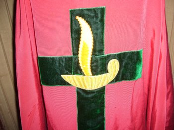 Chasuble in red ottoman mid 20th century
