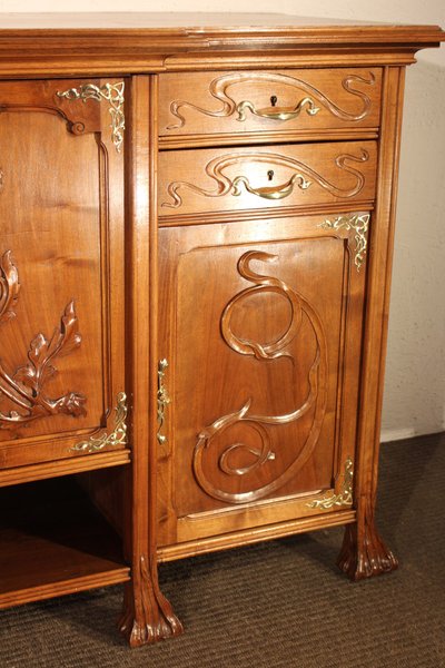 Credenza in stile liberty