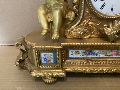 Louis XVI bronze clock