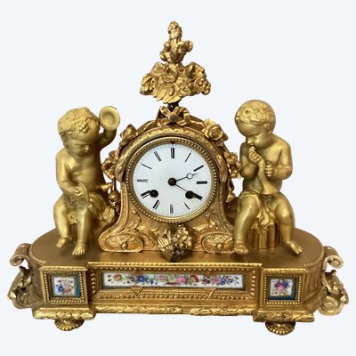 Louis XVI bronze clock