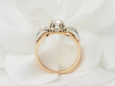 Anello Tank in oro rosa e bianco, diamanti