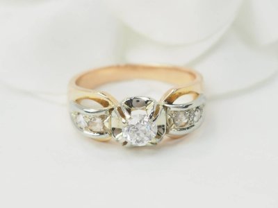 Anello Tank in oro rosa e bianco, diamanti