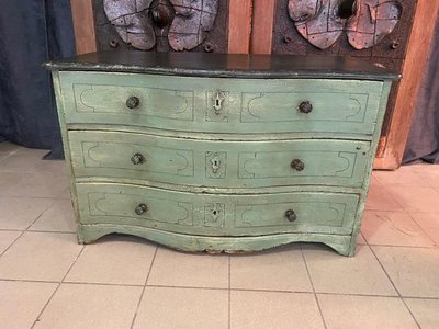 Cassettiera a balestra in abete dipinto del XVIII secolo (ht 75 X 120 X 60 cm)