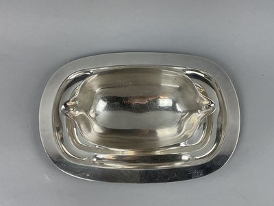 Art Deco-style silver-plated gravy boat