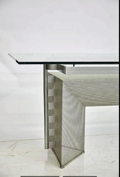 Mario Botta, Grand Bureau ou table modele "Tesi"  En Acier Et Verre Circa 1980