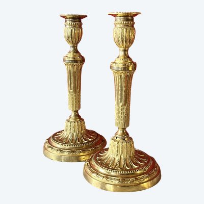 Pair of candlesticks with pearl friezes, Louis XVI period
