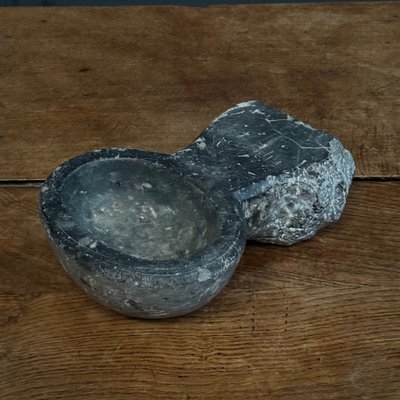 Small stoup in grey Sainte-Anne marble, Louis XIV period