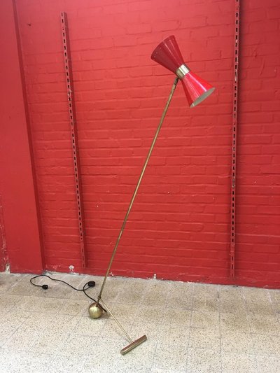 Lampada da terra vintage in ottone e metallo laccato, Italia circa 1950/1960