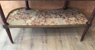 Une console desserte Louis XVI en acajou