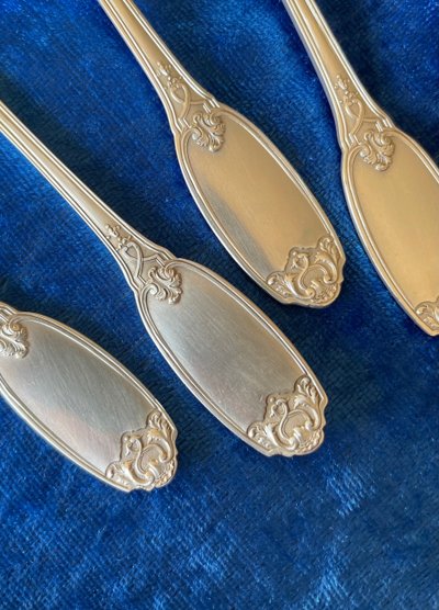 4 couverts à hors d'oeuvre