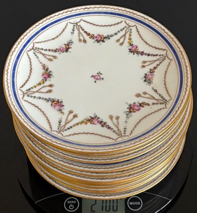 CAKE PLATES