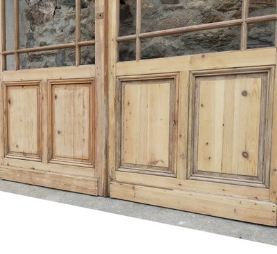 Deux Anciennes Larges Portes Vitrées De Magasin Boutique Cloison Vitrée Pose Galandage