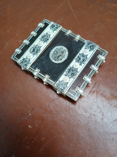 Custodia della carta.