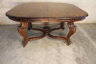 Table de salle à manger en noyer avec ses 3 allonges style Louis XV ép. 19ème long : 3 mètres