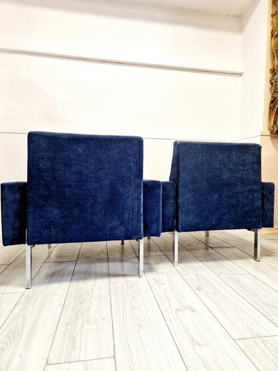 Pair of mid-century Danish club chairs in the Kiushu Saporiti style