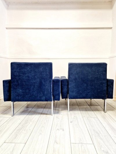 Pair of mid-century Danish club chairs in the Kiushu Saporiti style