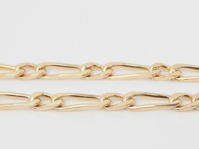 Collana a catena figurata alternata in oro giallo