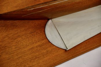 Demi-coque En Bois, XXe Siècle