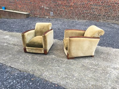 Paire d'élégants Fauteuils Art Deco En Acajou Circa 1930