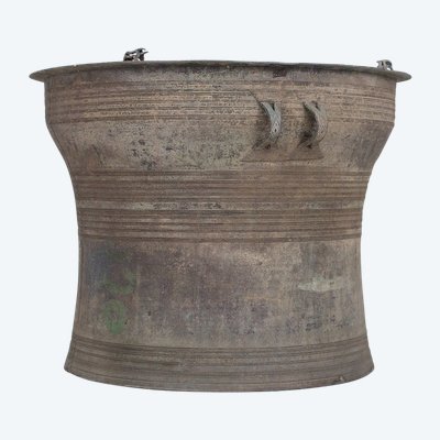 Bronze rain drum