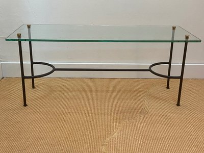 Couchtisch aus Glas von Pierre Guariche, 1960.