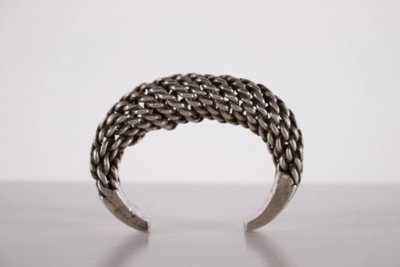 Bracciale Torque Akha, Popolo delle colline, Triangolo d'oro