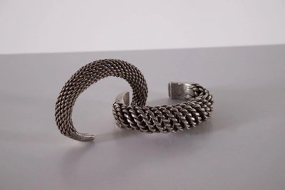 Bracciale Torque Akha, Popolo delle colline, Triangolo d'oro