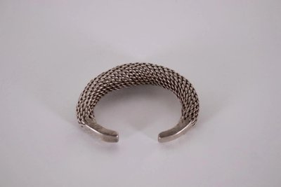 Bracciale Torque Akha, Popolo delle colline, Triangolo d'oro