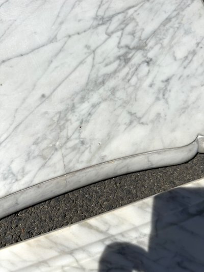 Kamin im Stil von Louis XV aus weißem Marmor