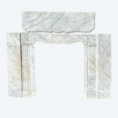 Kamin im Stil von Louis XV aus weißem Marmor