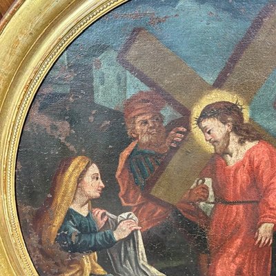 Antico dipinto olio su tela Ovale XVIII sec Gesù e il Cireneo. Cornice foglia oro . Mis 88 x cm 76 