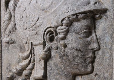 Rilievo in metallo, busto di Atena guerriera, XX secolo
