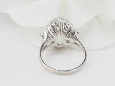 White gold, oval aquamarine and diamond ring