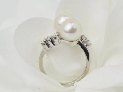 Ring Toi et Moi aus Weißgold, Zuchtperlen und Diamanten