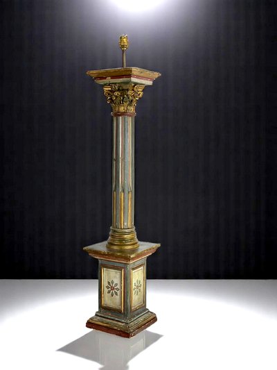 18th CENTURY ITALIAN FLORENTINE POLYCHROME WOOD PIEDESTAL TRANSFORMED INTO LAMP 96 CM