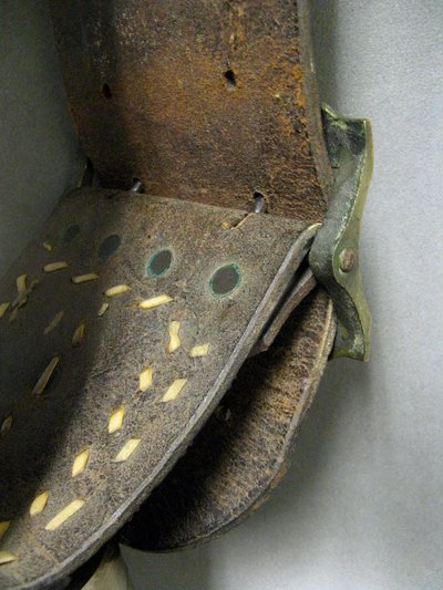 Cloche De Vache Obertino en bronze avec son collier. 