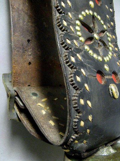 Cloche De Vache Obertino en bronze avec son collier. 