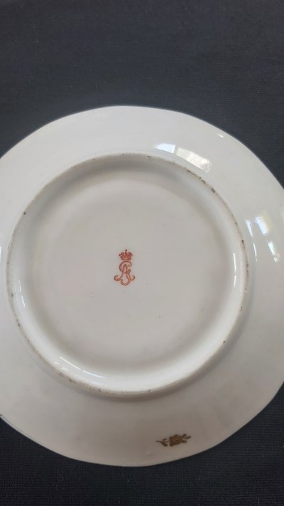 Tazza in porcellana dura del XVIII secolo della Manufacture du Duc d'Angoulême