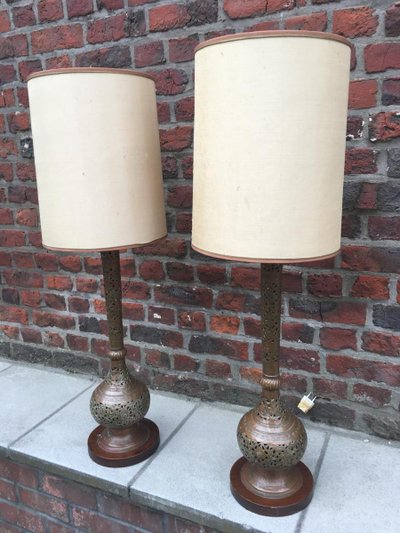 Coppia di grandi lampade in ottone in stile orientale, circa 1930