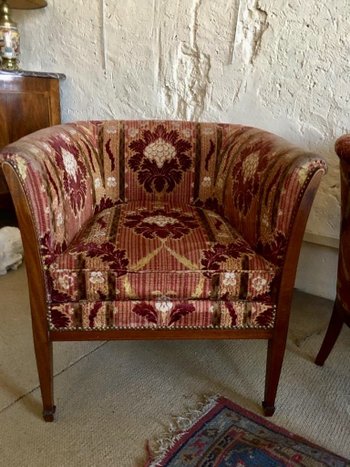 Coppia di poltrone imbottite in stile Art Nouveau, XX secolo