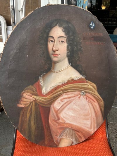 Ovales Frauenporträt aus dem 18. Jahrhundert Catherine De Pothieres Öl auf Leinwand H 73 Cm