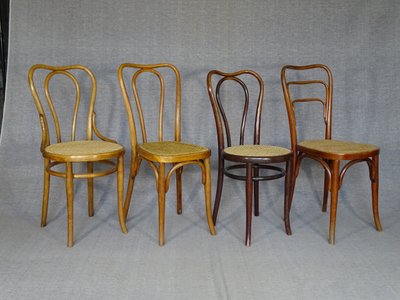 Set of 4 Bistrot 3/4 chairs from 1910 with cane seats Thonet / Kohn