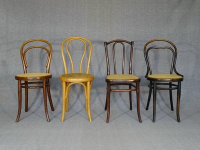 Set of 4 Bistrot 1/2 chairs from 1910 with cane seats Thonet / Horgen