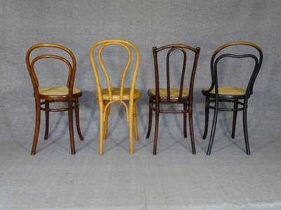 Set of 4 Bistrot 1/2 chairs from 1910 with cane seats Thonet / Horgen