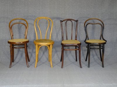 Set of 4 Bistrot 1/2 chairs from 1910 with cane seats Thonet / Horgen
